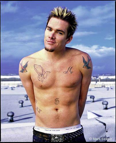 The front man of the fun loving group Sugar Ray is no stranger to the tattoo